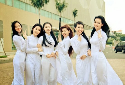 5c639620c0f10 dan y cung bai van thuyet minh ve chiec ao dai viet nam hay nhat - Dàn ý cùng Bài văn thuyết minh về chiếc áo dài Việt Nam hay nhất